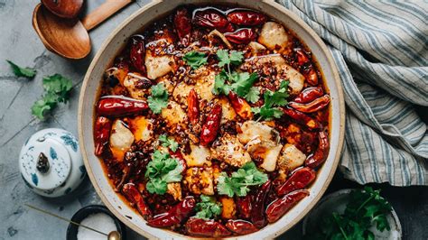 Shui Zhu Yu? A Flavorful Delight That Explodes with Spicy Tanginess